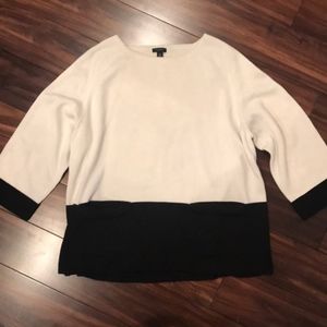 Ann Taylor Ivory Black Colorblock Sweater Size XS
